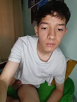 heyy_noah11 webkamerás műsora
