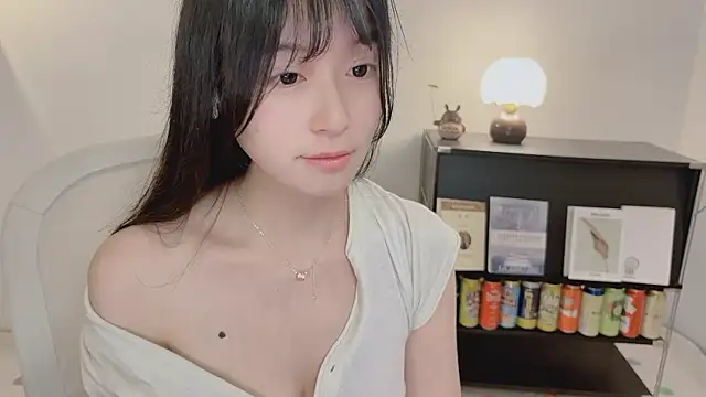 Onechestnut live XXX chat