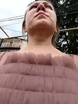 AlisaNelly 现场XXX聊天