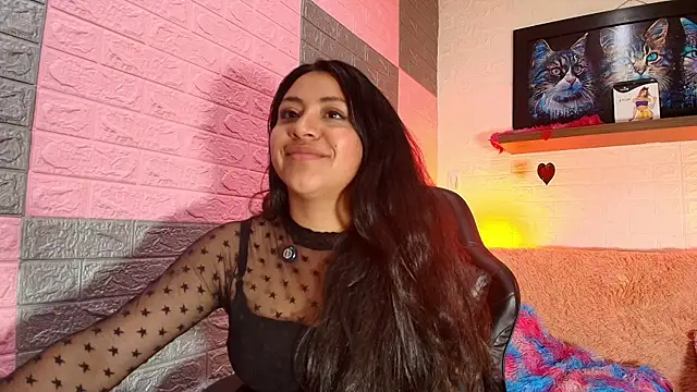 Haily_Sweet1 Adlı Modelin Canlı XXX Sohbeti