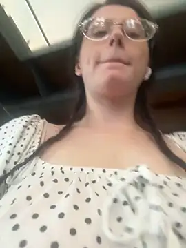 raen001 – Naživo XXX chat