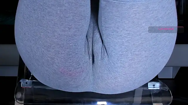 Cameltoe_squirt_inPants Live XXX Chat