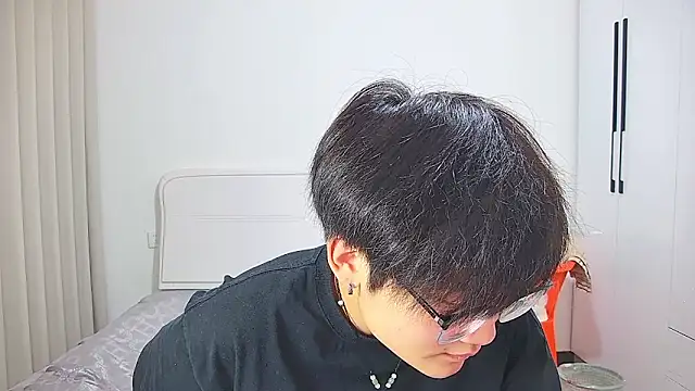 KK-cuteboy's Webcam Show