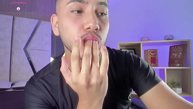 Czat XXX na żywo – Axel_grey_