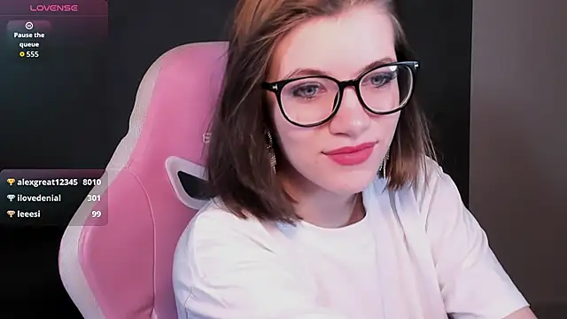 CathyAdams Adlı Modelin Canlı XXX Sohbeti