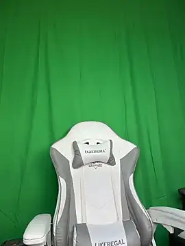 Chat +18 de DD-101 ao vivo