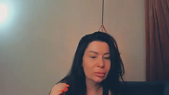 Živý XXX chat BrilliantGirll