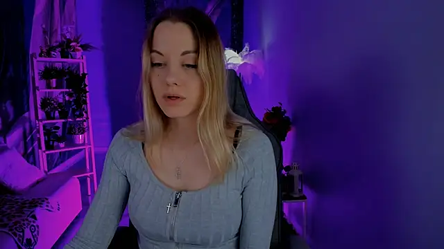 VireliaMoonfall's Live XXX Chat