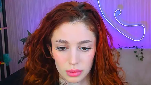 غرفة دردشة ChristinaConteeree المباشرة