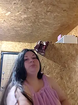BrookeStreams Show in webcam
