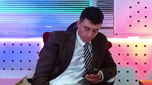 XXX chat uživo modela Godofcumxxx