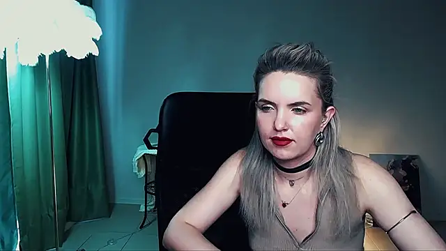 AliceSmite's Webcam Show