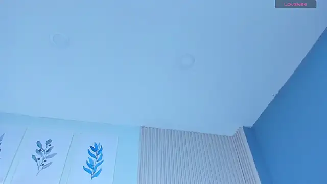 luly_dreamsのライブXXXチャット