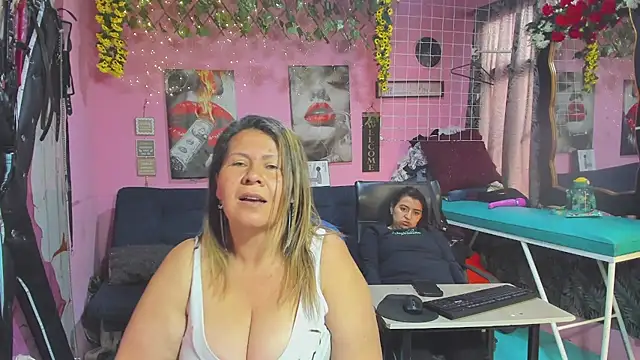 lesbiancuple's Live XXX Chat
