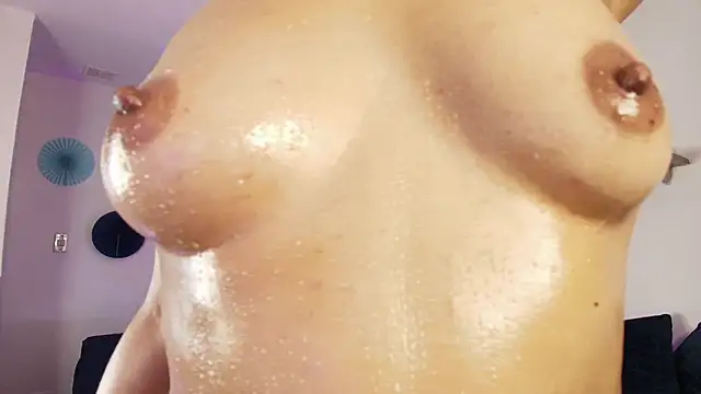 Elliee_ 即時 XXX 聊天