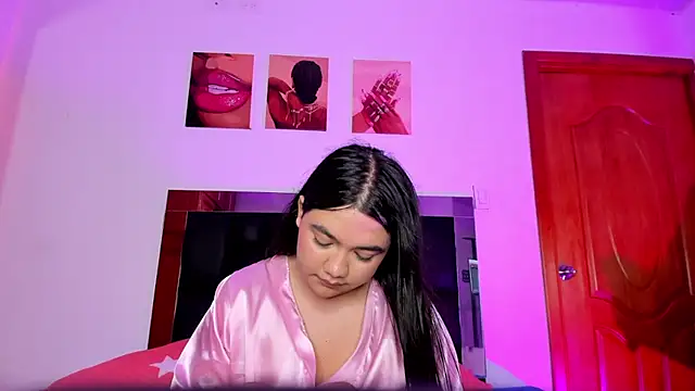 VALE_BUNNY07 Adlı Modelin Web Kamerası Şovu