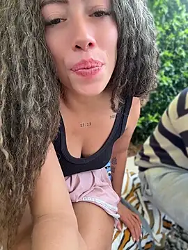 roxyrougee: απευθείας συνομιλία ΧΧΧ
