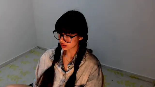 Онлайн чат XXX meganmiauu