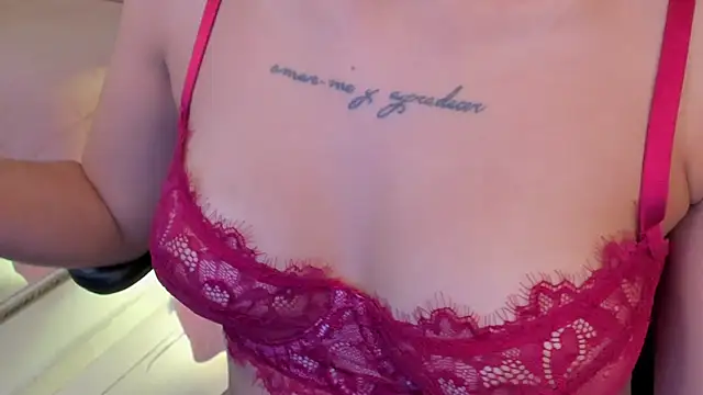 Czat XXX na żywo – CarolineFyre