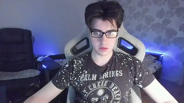 Chatroom XXX en direct de Knuckles17