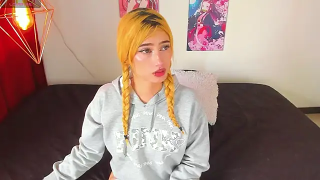 Lexxyysex élő XXX-chatje