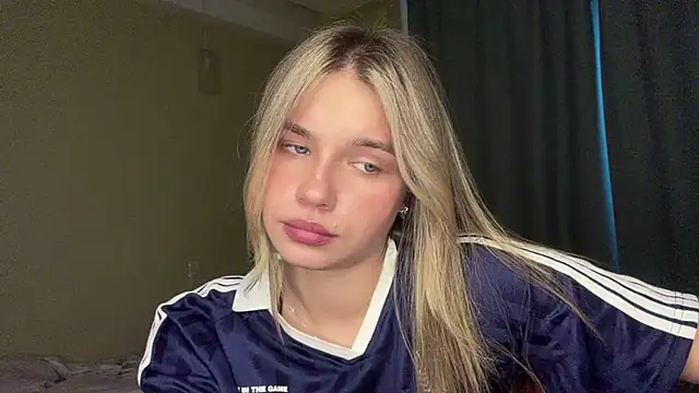 EarthaStinett Chat XXX in diretta