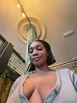 ___Nessa Live XXX Chat
