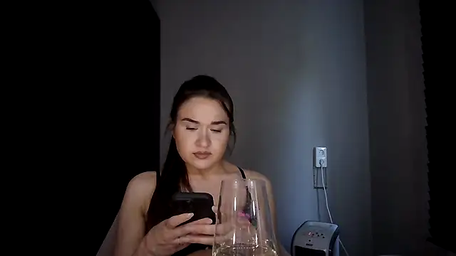 avajade Live XXX Chat