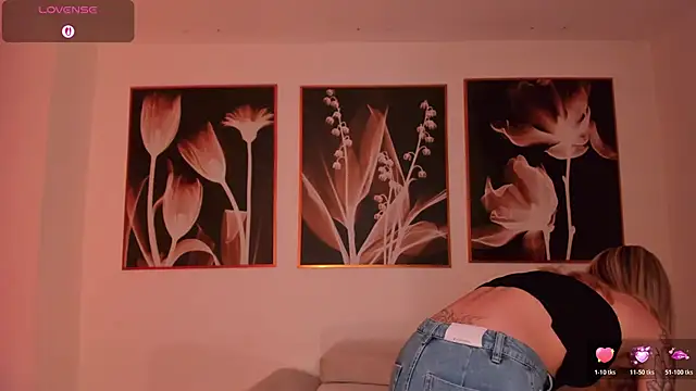 Chat XXX en directo de ViolettHansson