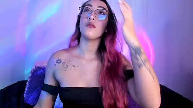 Chatroom XXX en direct de HeidyRousse