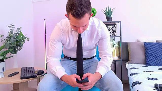 Jimmy_Doss Adlı Modelin Canlı XXX Sohbeti
