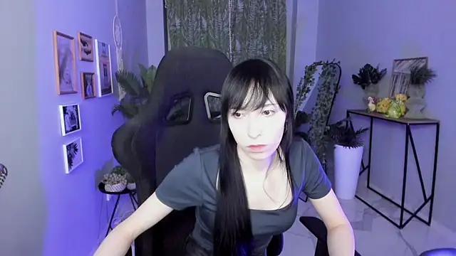 SeraphineSparda's Live XXX Chat