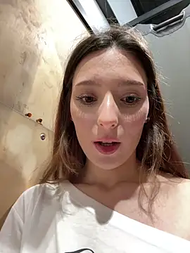 LilluKatten Chat XXX live