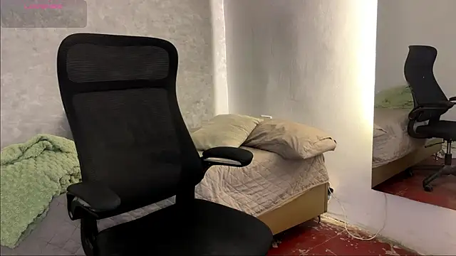 Brad_bonnet_: απευθείας συνομιλία ΧΧΧ