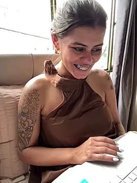 RachelWeisz_ Chat XXX in diretta