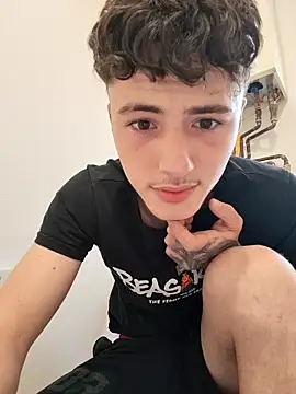 denysio89 Live XXX Chat