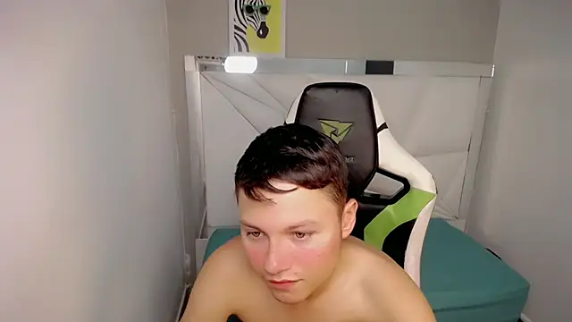NYC_Bby Chat XXX in diretta
