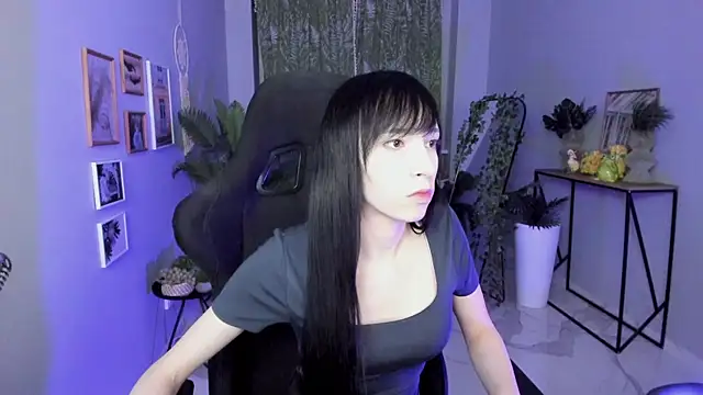 SeraphineSparda's Live XXX Chat
