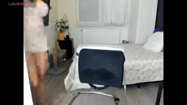 KimBeee – Naživo XXX chat