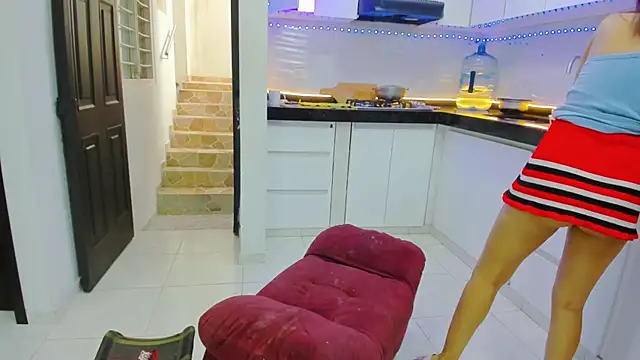 royalgirls_x: απευθείας συνομιλία ΧΧΧ