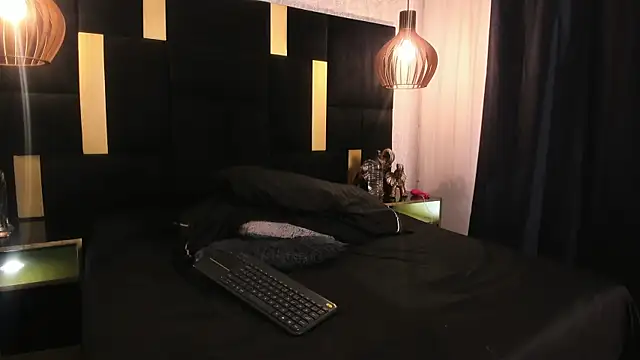 Lucio__FoxのライブXXXチャット