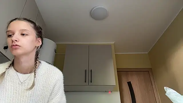 Tiffany_Blom Adlı Modelin Canlı XXX Sohbeti