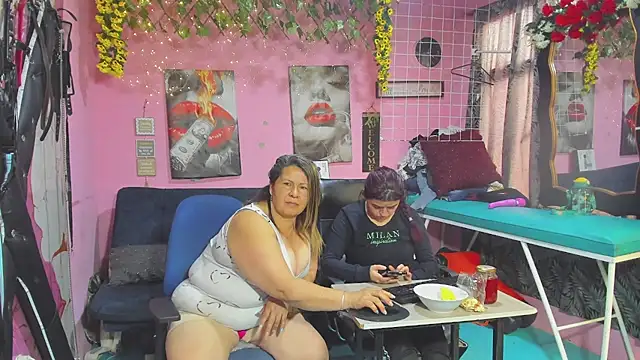 lesbiancuple's Live XXX Chat