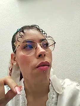 Chat XXX ao vivo de Pamelamiler__
