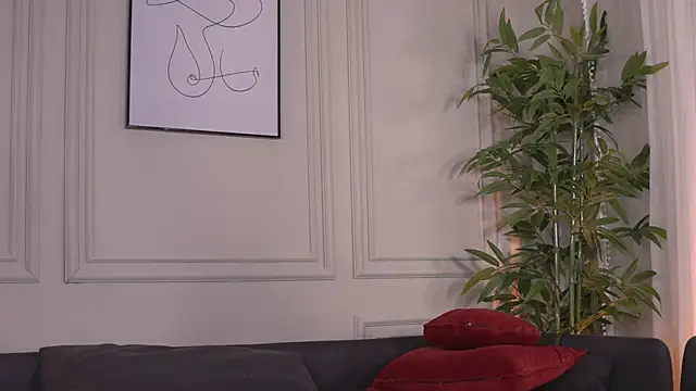 KyraReign Chat XXX live