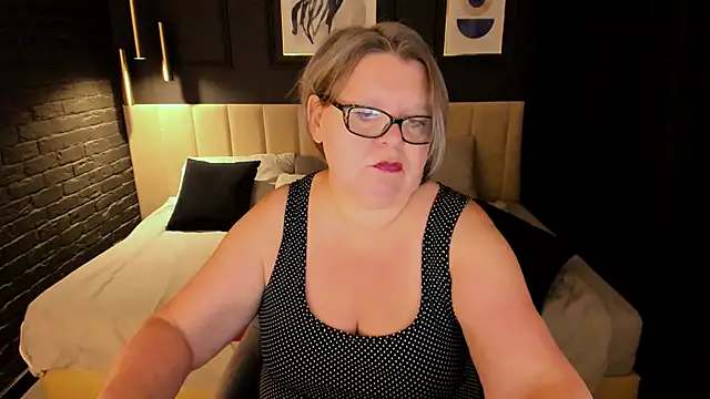 Shannonshine's Live XXX Chat