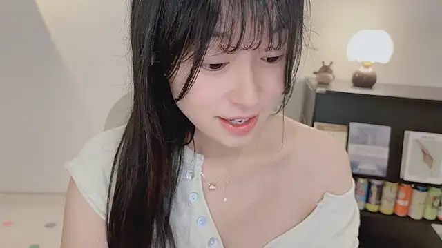 แชท XXX สดของ Onechestnut