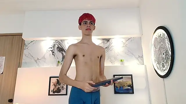 TWINKS_FRIENDS Pertunjukan Webcam