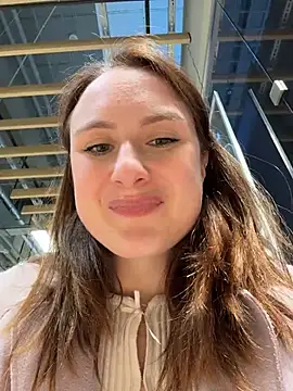 Dina_Tease élő XXX-chatje
