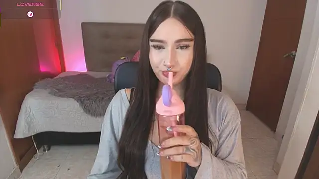 دردشة Miley_Baker الجنسية المباشرة
